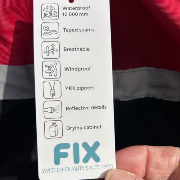 New thick, warm, waterproof snowsuit 3T - Picture 6 of 12